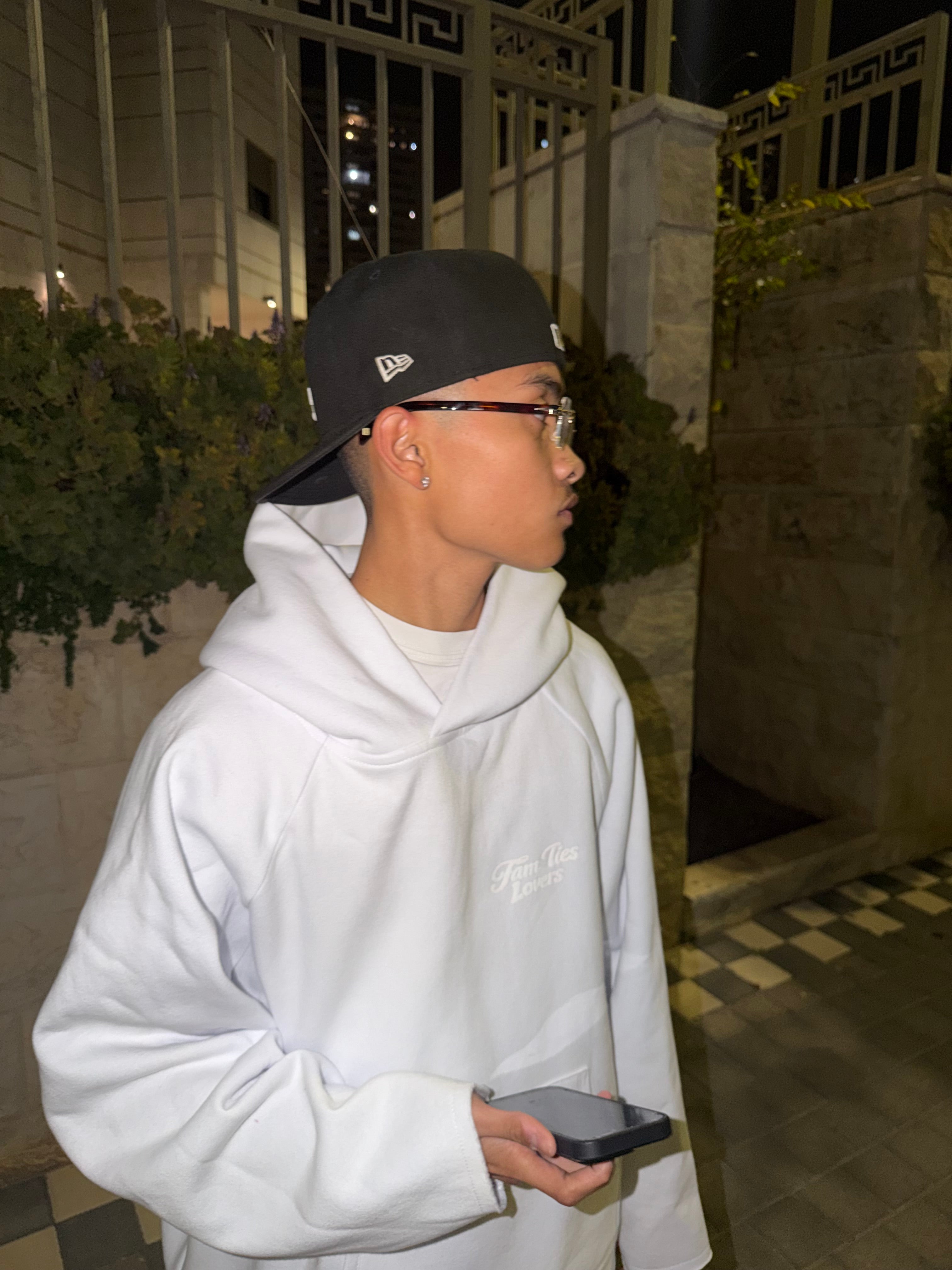 Oversized Tracksuit Cloud White – Velvet Edition